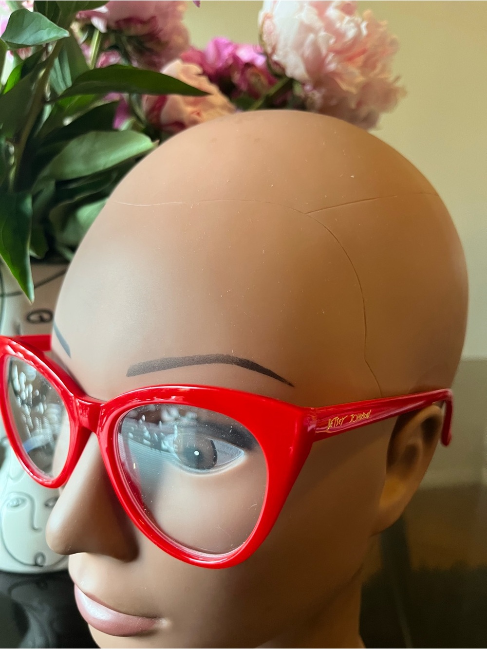 Betsey Johnson Cat Eye Readers +1.50